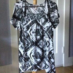 White Stag black and white print top
